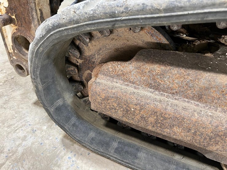 bobcat-t450-image-13