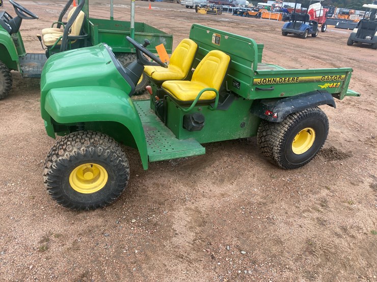 john-deere-gator-image-10