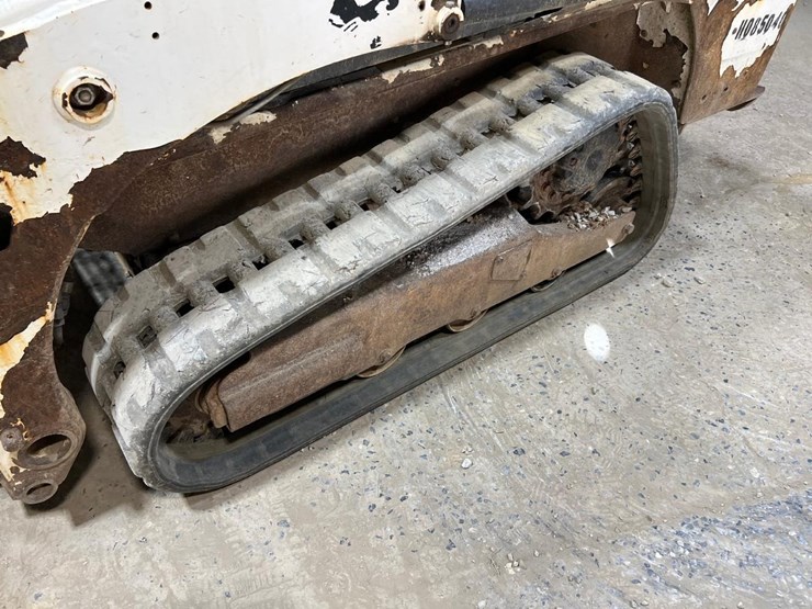 bobcat-t450-image-12