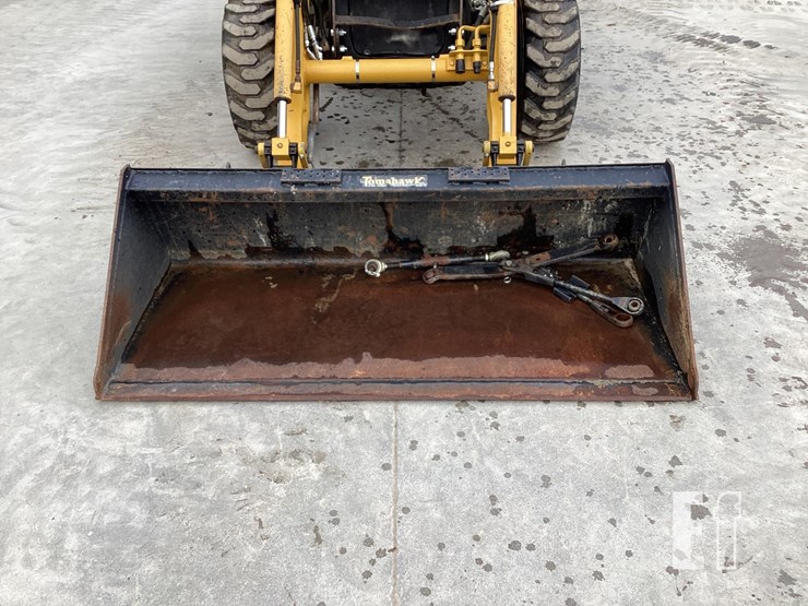 2011-deere-110-image-9