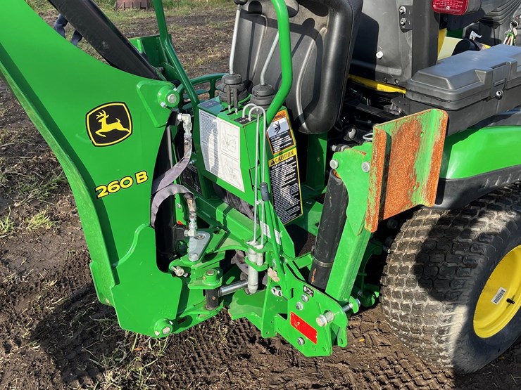2018-john-deere-1025r-image-4