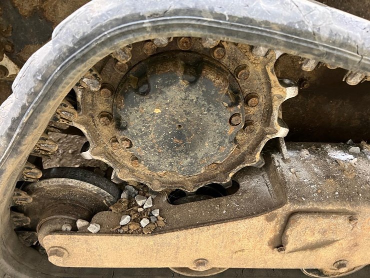 bobcat-t450-image-18