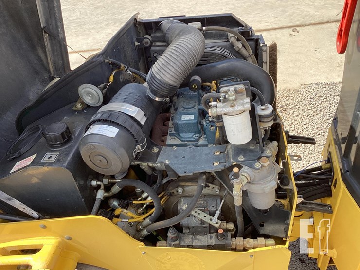 2016-bomag-bw120-50-image-8