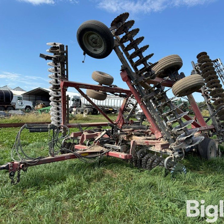 CASE IH TRUE TANDEM 330 TURBO