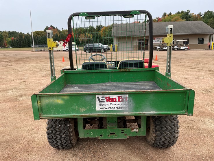 john-deere-gator-image-6