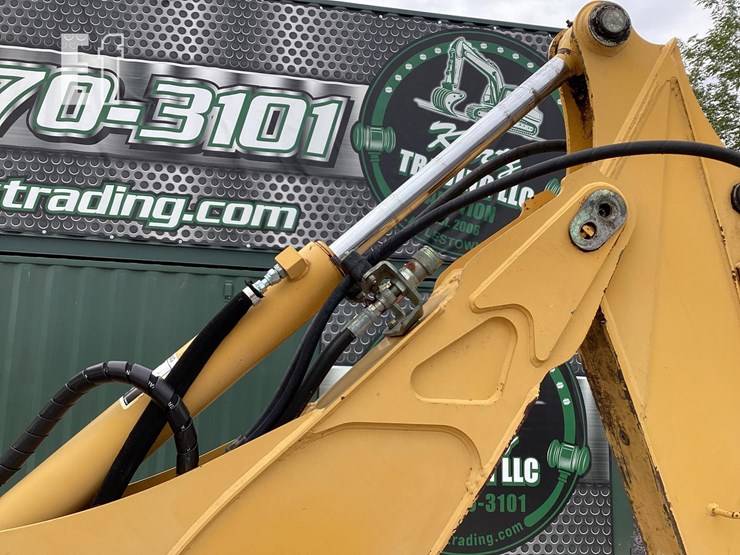 2011-deere-110-image-12