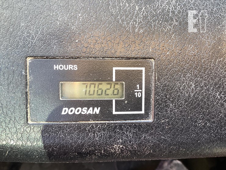 2017-doosan-dl250-5-image-16
