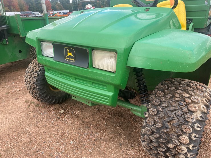 john-deere-gator-image-12