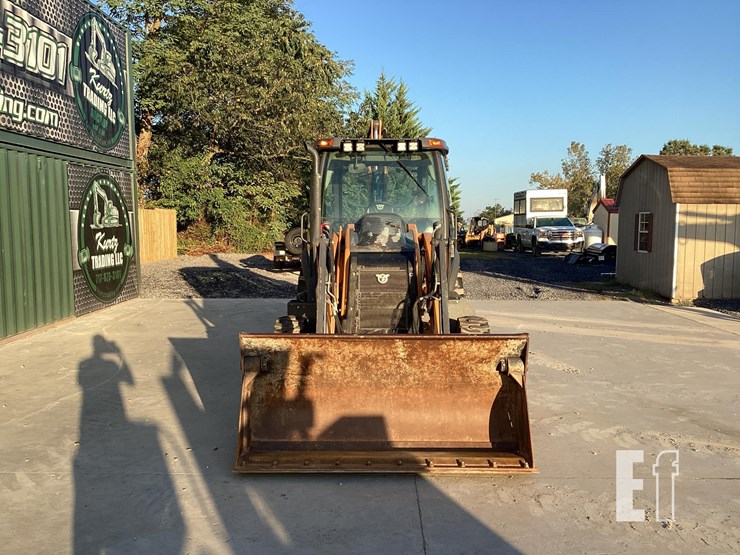 2022-case-580sn-image-8