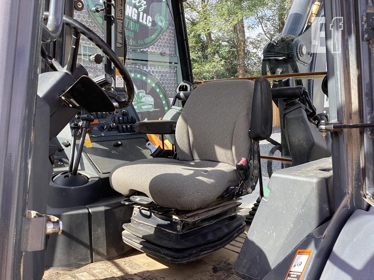 2015-deere-310k-image-14