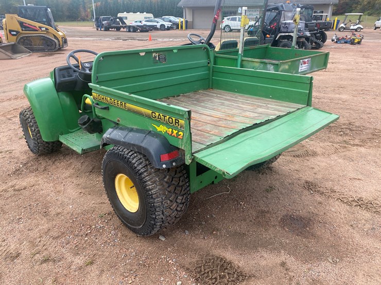 john-deere-gator-image-7