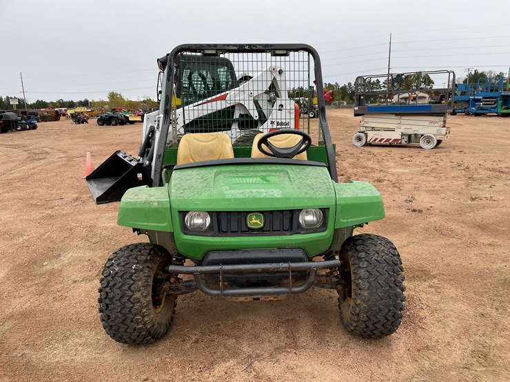 john-deere-gator-image-2