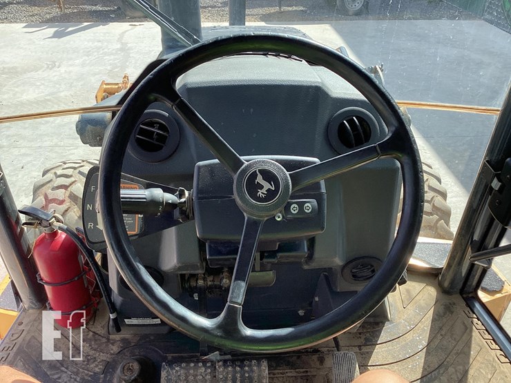 2015-deere-310k-image-15