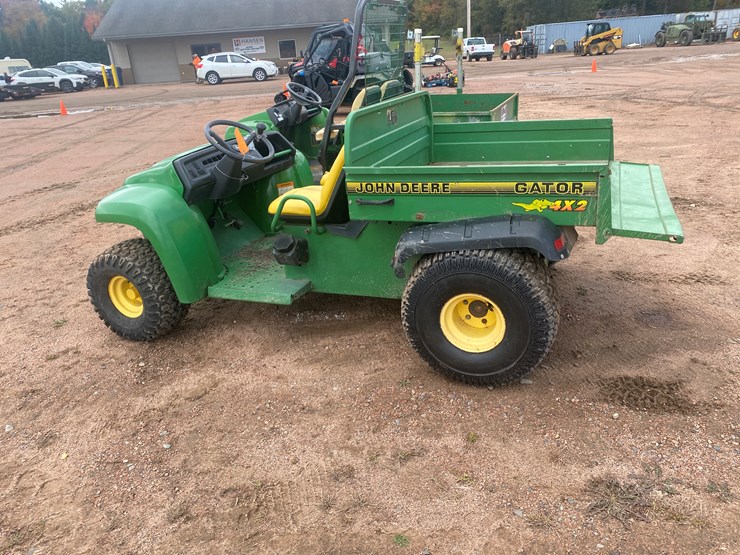 john-deere-gator-image-8