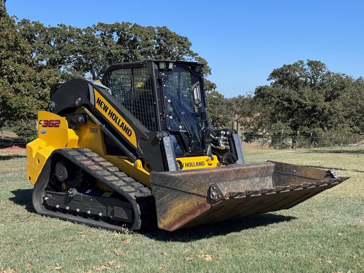 2024-new-holland-c362-image-1