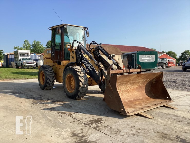 2002-deere-tc44h-image-6