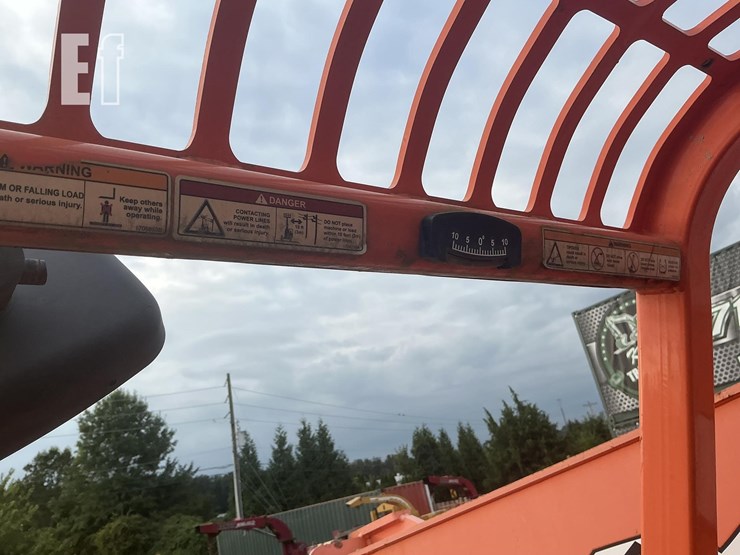 2018-sky-trak-10054-image-16