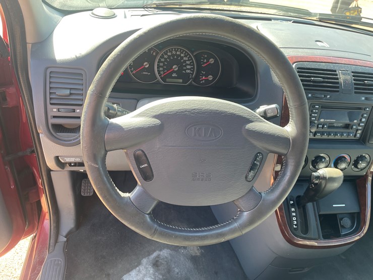 2003-kia-sedona-image-54